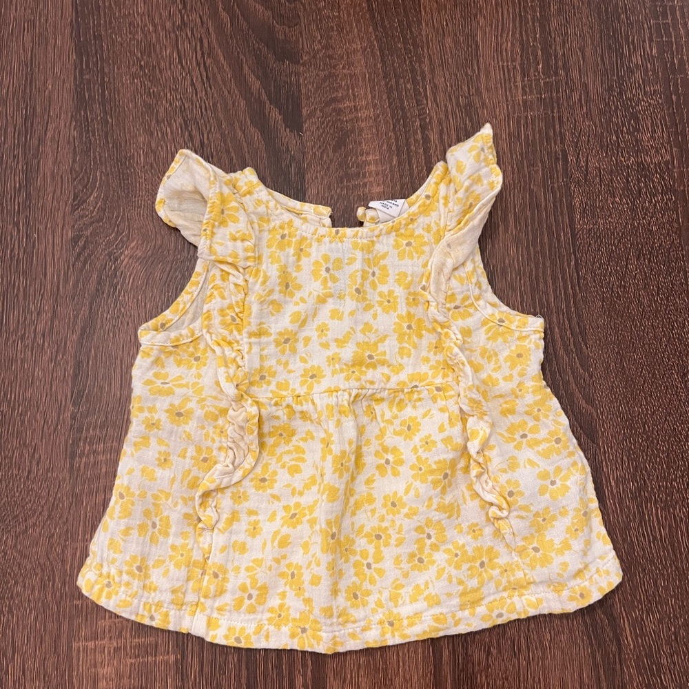 Baby GAP Yellow and White Floral Blouse with Ruffled Sleeves size 2 years